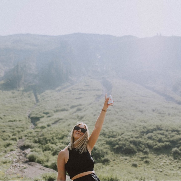 Meet your Posher, Mackenzie - Picture 2 of 4